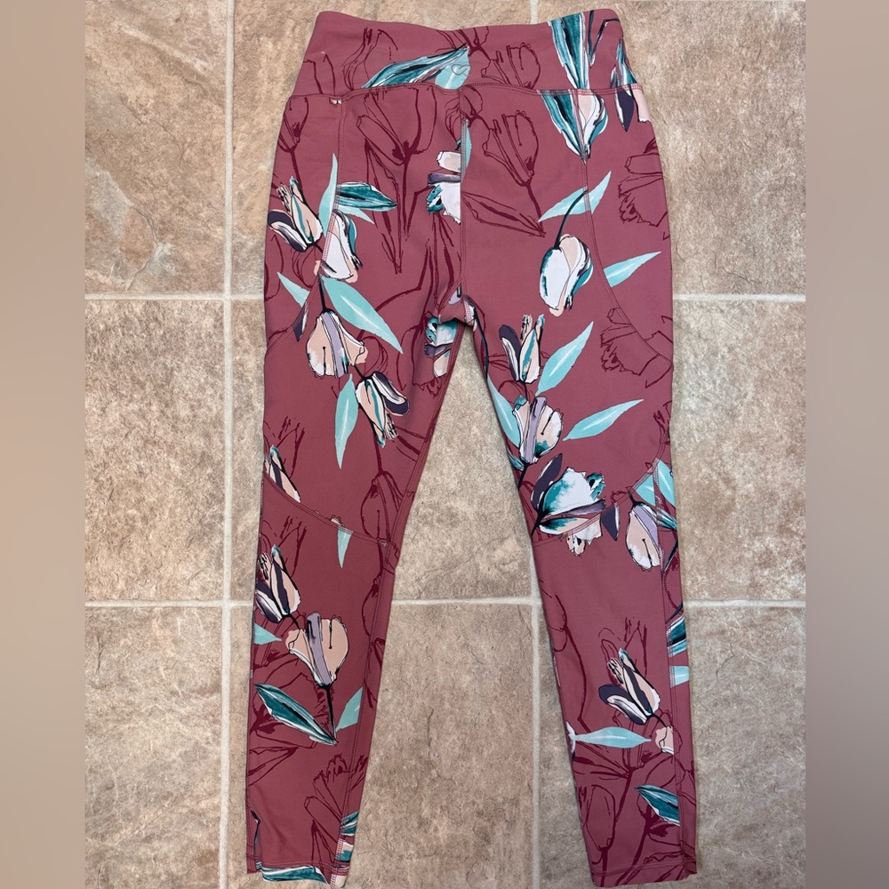 CALIA by Carrie Underwood Cropped Floral Leggings - Pink and Green - Picture 2 of 4